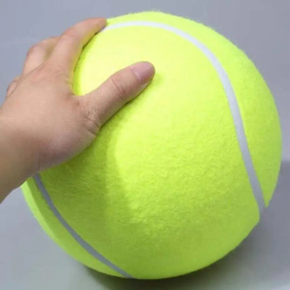 Balle de tennis géante